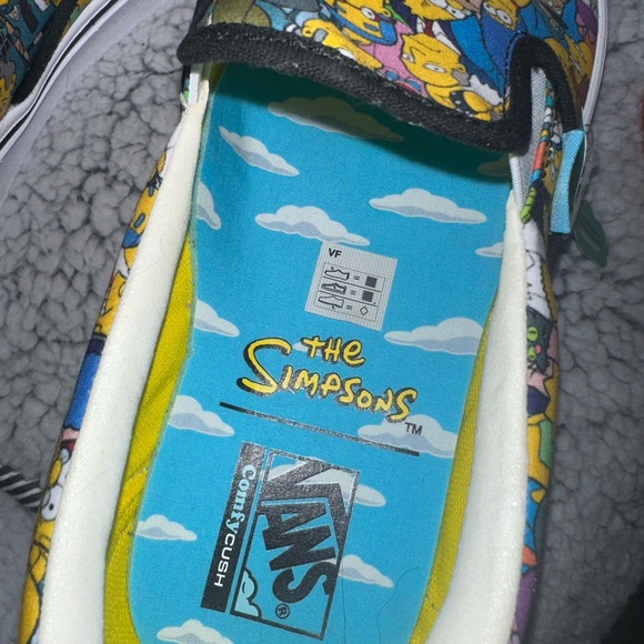 Vans - Picture 5 of 7